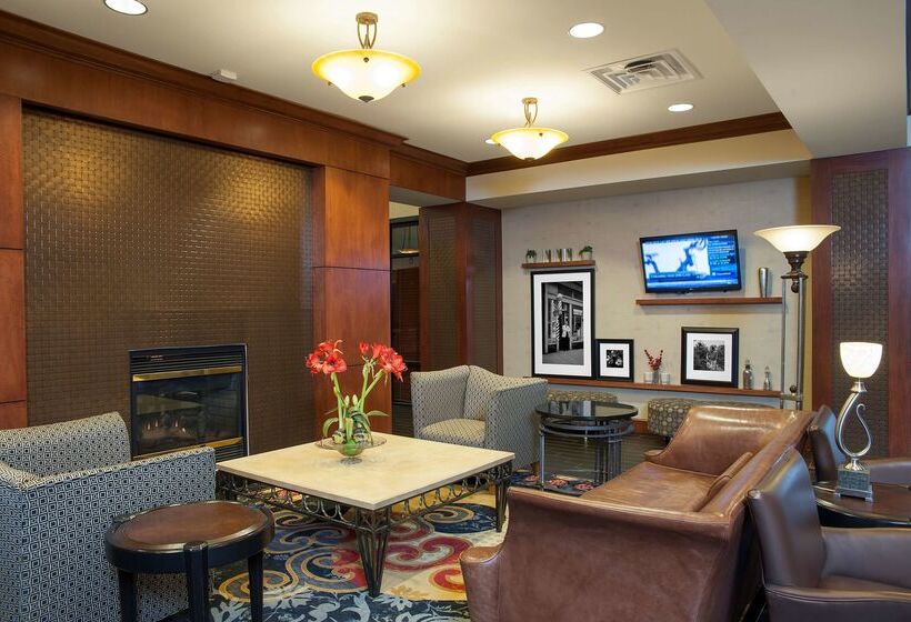 هتل Hampton Inn And Suites Indianapolis Fishers