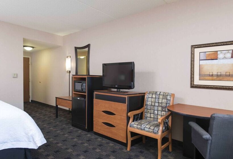 هتل Hampton Inn And Suites Indianapolis Fishers