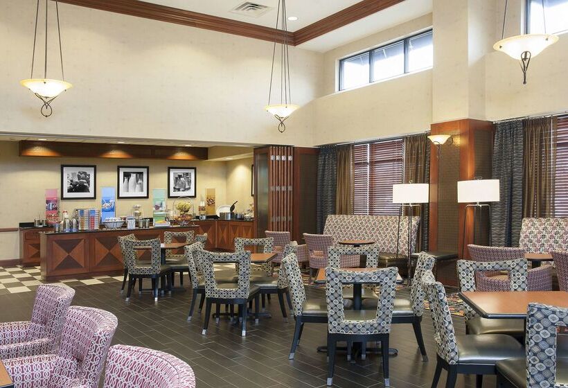 هتل Hampton Inn And Suites Indianapolis Fishers
