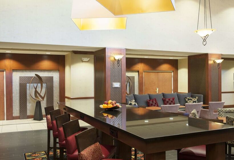 هتل Hampton Inn And Suites Indianapolis Fishers