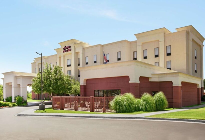 בית מלון כפרי Hampton Inn & Suites Lawton