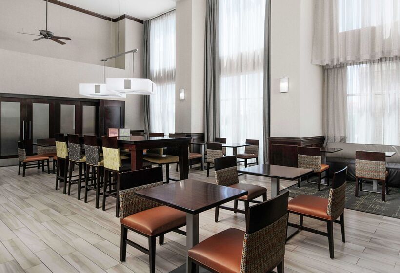 בית מלון כפרי Hampton Inn & Suites Lubbock Southwest