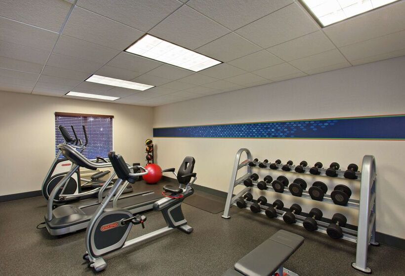هتل Hampton Inn & Suites Merced