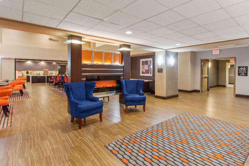 هتل Hampton Inn & Suites Merced
