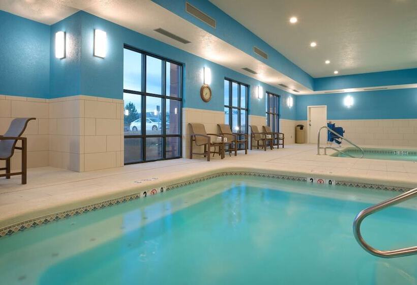 هتل Hampton Inn & Suites Pocatello