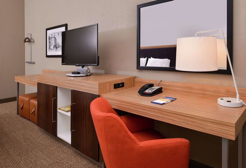 هتل Hampton Inn & Suites Woodland Sacramento Area