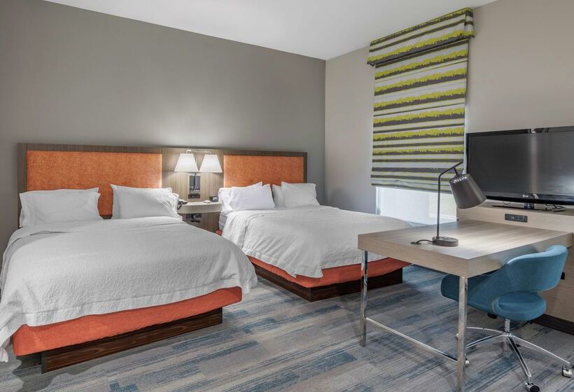 هتل Hampton Inn Brownwood