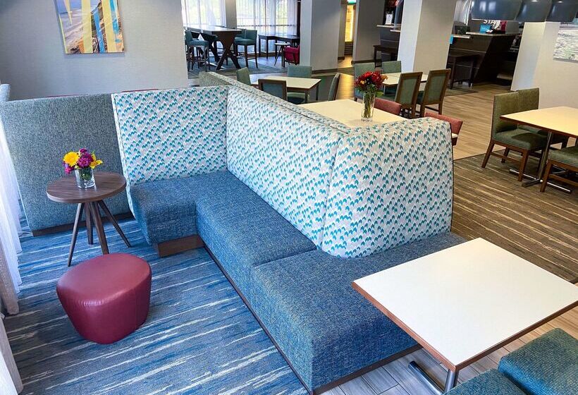 هتل Hampton Inn Carlsbad North San Diego County