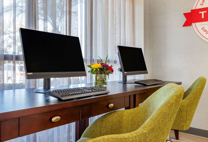هتل Hampton Inn Carlsbad North San Diego County
