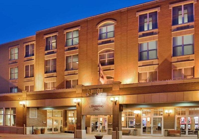 هتل Hampton Inn Deadwood At Tin Lizzie Gaming Resort