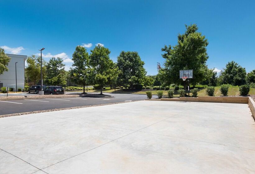 هتل Hampton Inn Princeton
