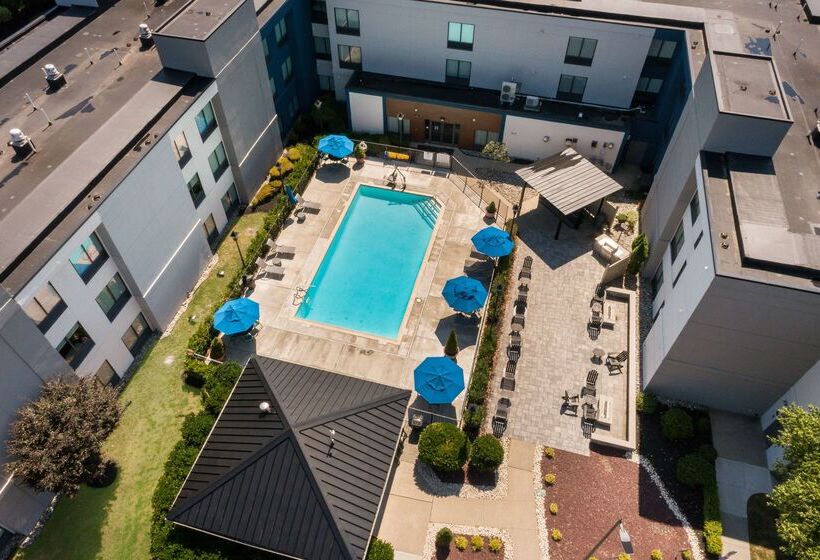 هتل Hampton Inn Princeton
