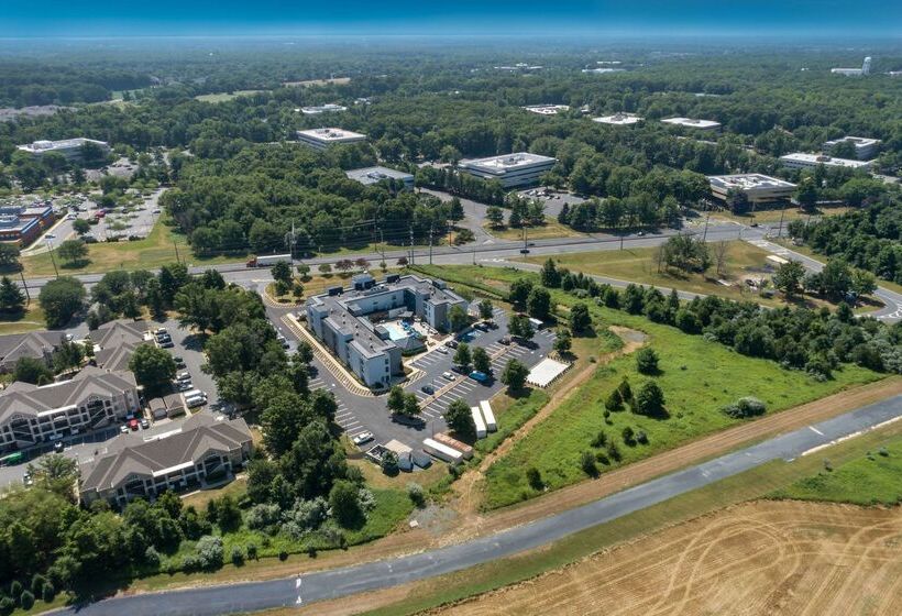 هتل Hampton Inn Princeton