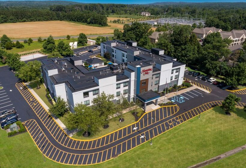 هتل Hampton Inn Princeton