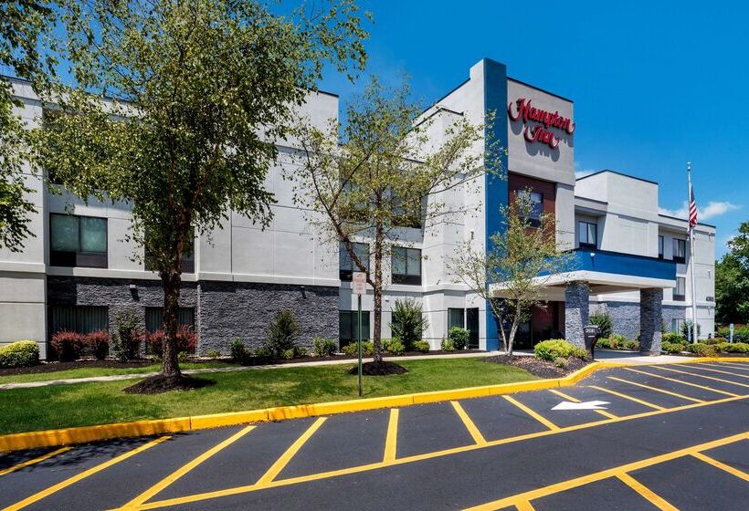 هتل Hampton Inn Princeton