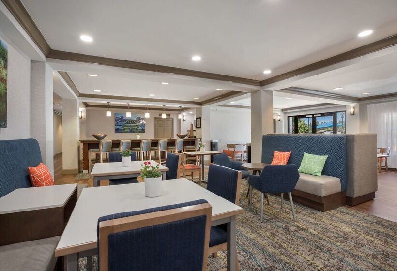 هتل Hampton Inn Princeton