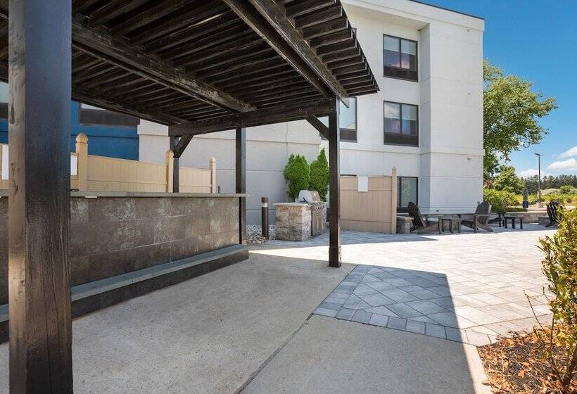 هتل Hampton Inn Princeton