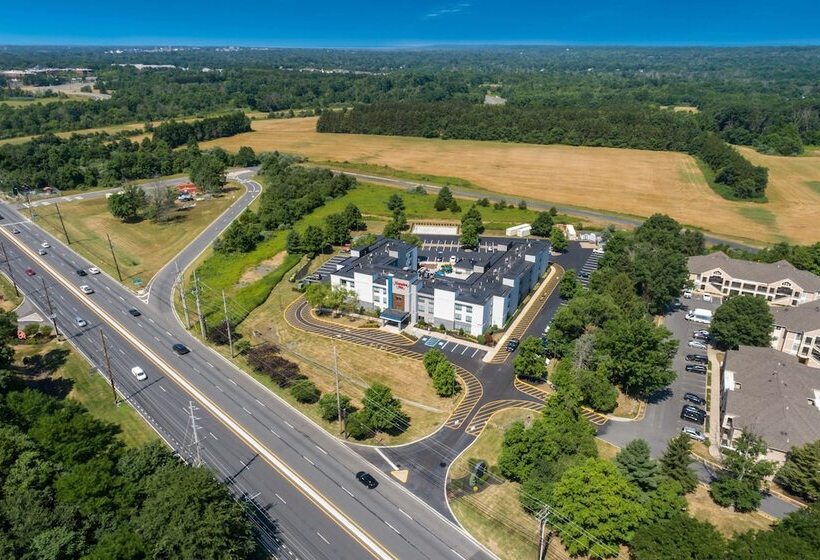 هتل Hampton Inn Princeton