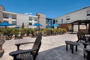 هتل Hampton Inn Princeton