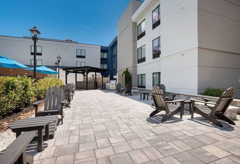 هتل Hampton Inn Princeton