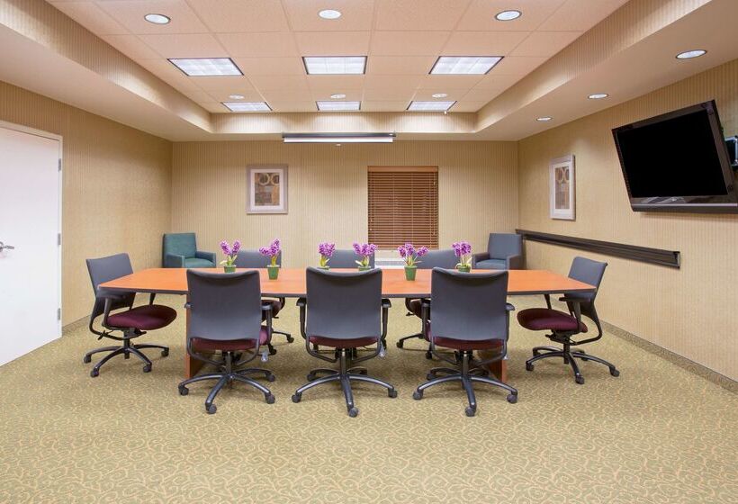 هتل Hampton Inn Santa Rosa