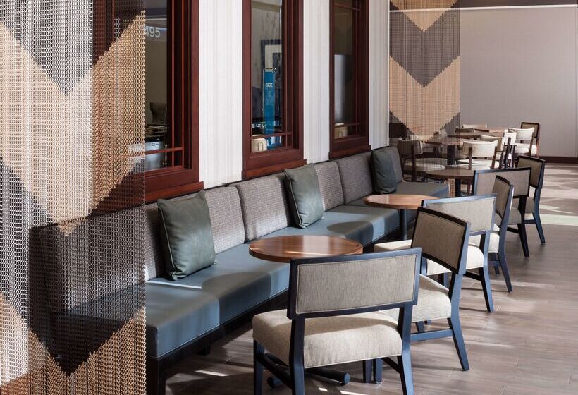 هتل Hampton Inn & Suites Boisedowntown
