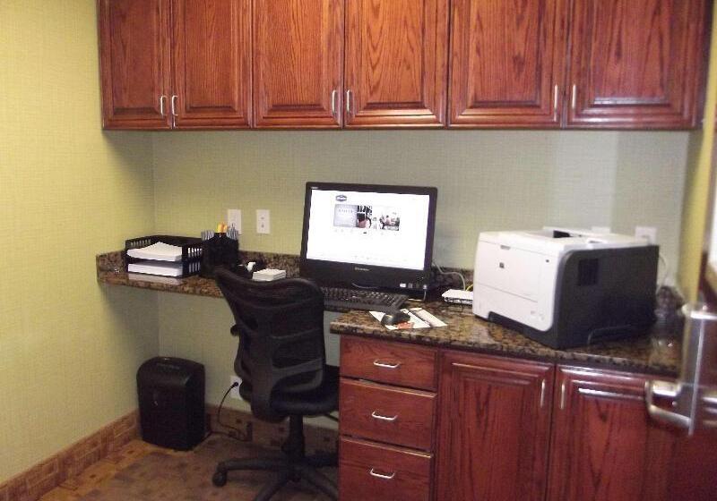 호텔 Hampton Inn & Suites Gainesville