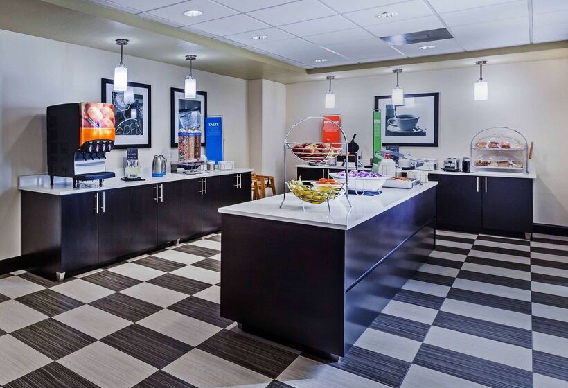 호텔 Hampton Inn & Suites Lake Jacksonclute