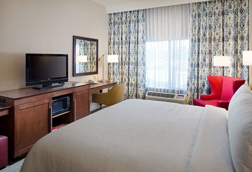 هتل Hampton Inn & Suites Palmdale