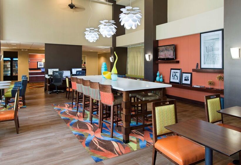 בית מלון כפרי Hampton Inn & Suites Pensacola I10 N At Univ. Town Plaza