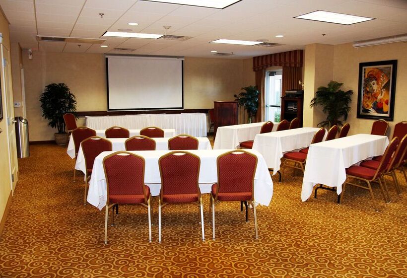 فندق Hampton Inn & Suites Redding