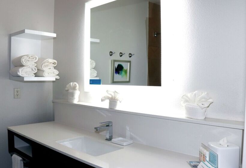 בית מלון כפרי Hampton Inn & Suites Stephenville