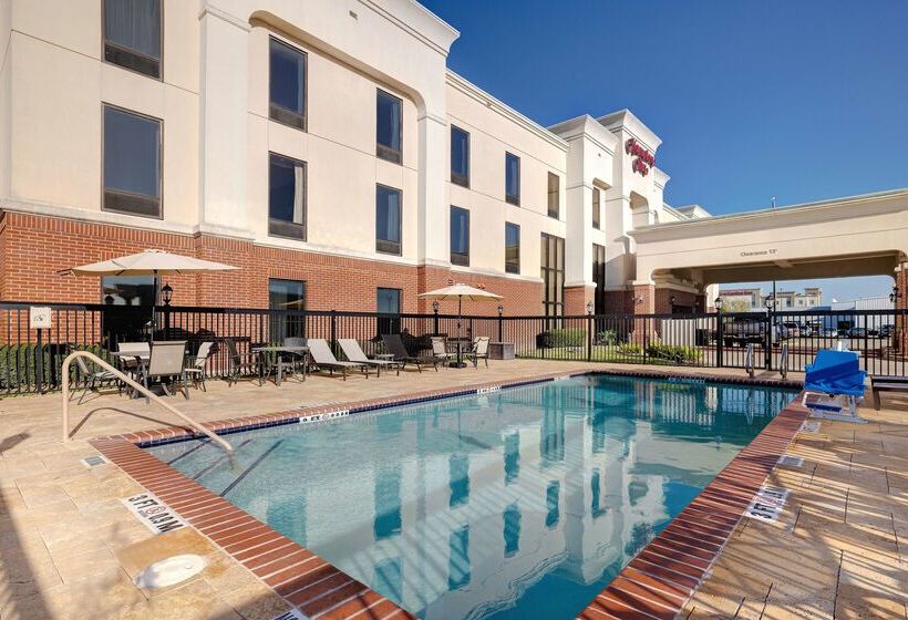 هتل Hampton Inn Victoria