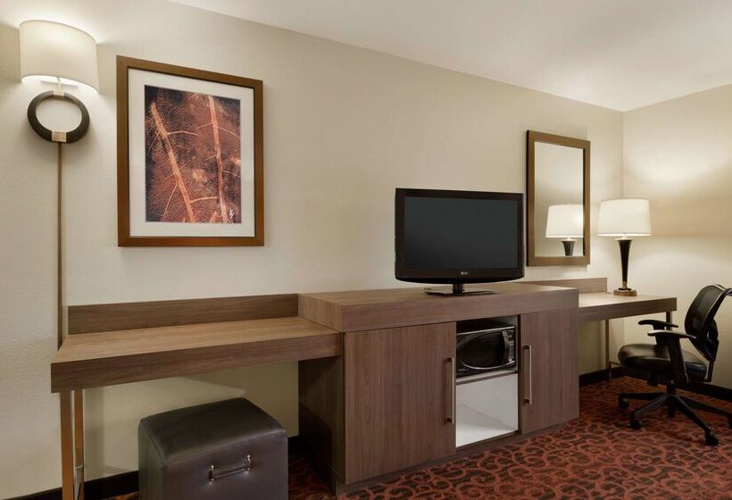 هتل Hampton Inn Wichita Fallssikes Senter Mall