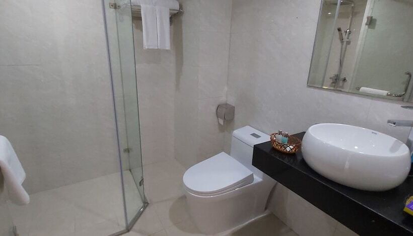 Fotos del hotel Golden Wings II Hotel:  18