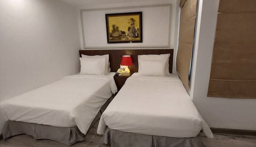 Fotos del hotel Golden Wings II Hotel:  41