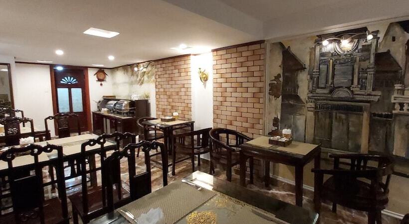 Fotos del hotel Golden Wings II Hotel:  29