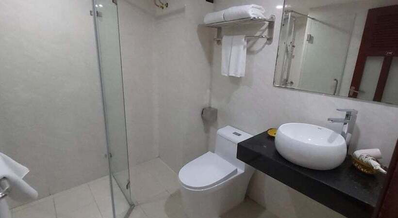 Fotos del hotel Golden Wings II Hotel:  16
