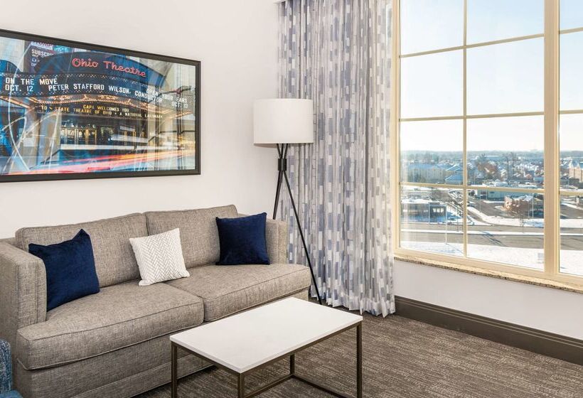 هتل Hilton Columbus/polaris