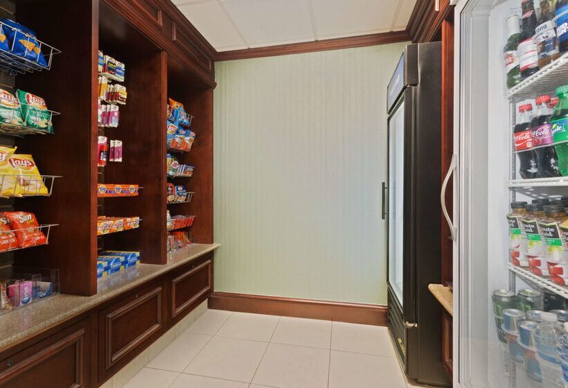 هتل Hilton Garden Inn Annapolis