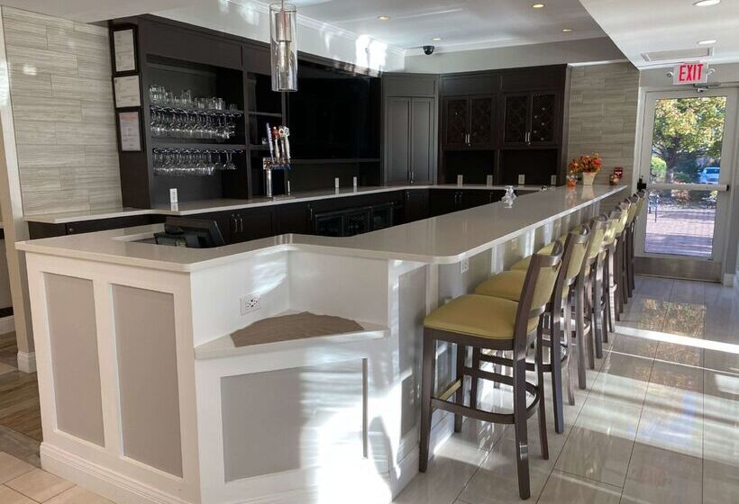 هتل Hilton Garden Inn Columbia