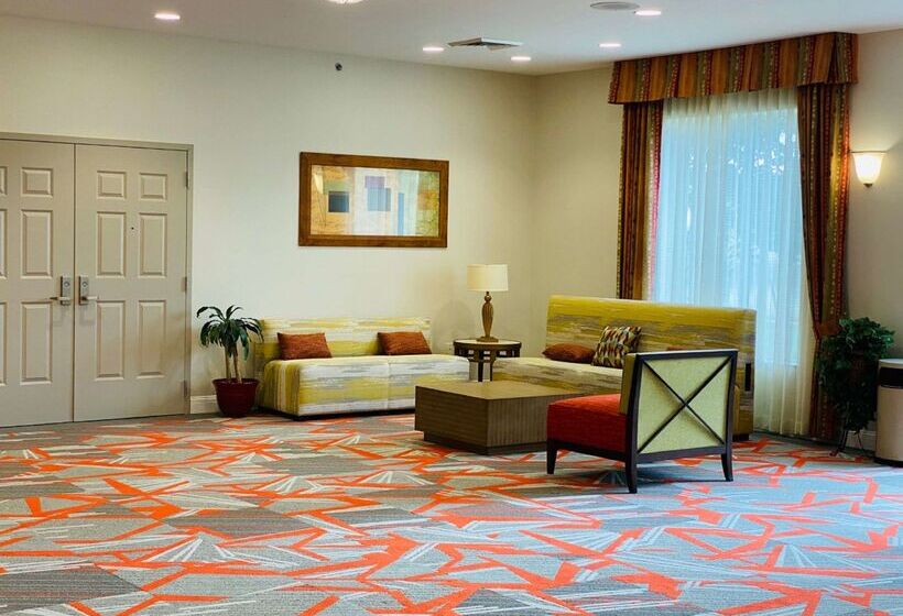 هتل Hilton Garden Inn Columbia