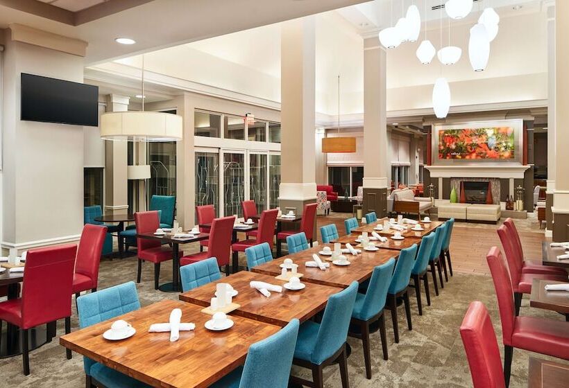 هتل Hilton Garden Inn Columbus