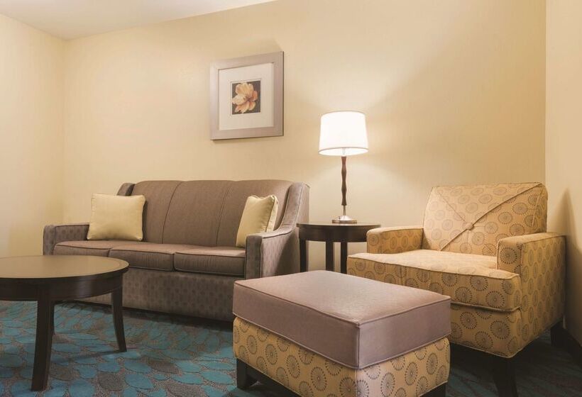 Отель Hilton Garden Inn Fargo