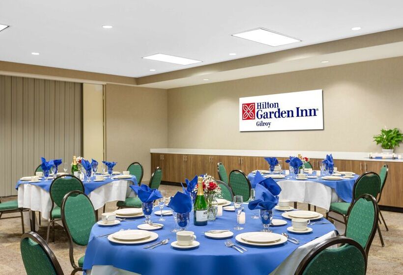 هتل Hilton Garden Inn Gilroy