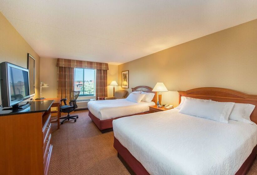 هتل Hilton Garden Inn Fishkill
