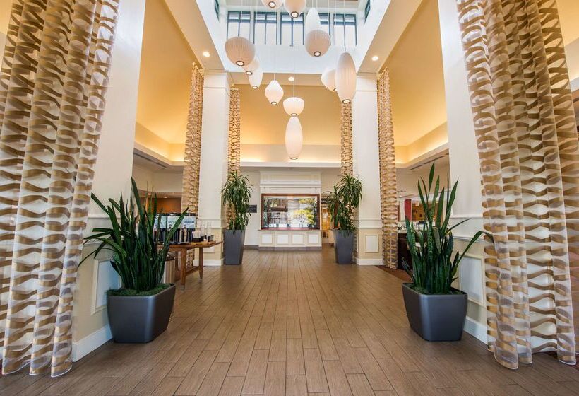 هتل Hilton Garden Inn Fishkill