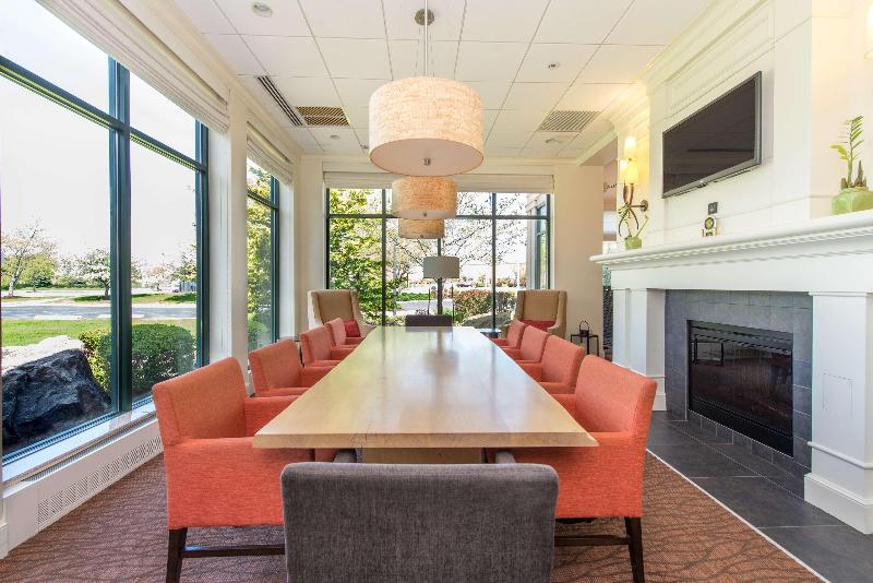 هتل Hilton Garden Inn Fishkill