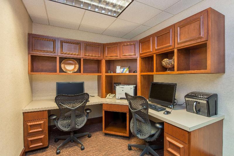 هتل Hilton Garden Inn Fishkill