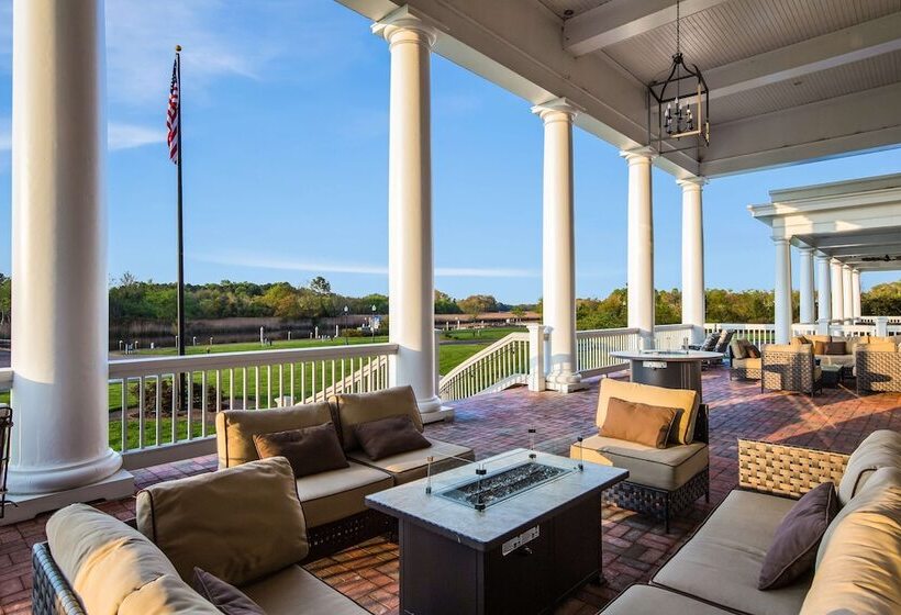 هتل Hilton Garden Inn Suffolk Riverfront